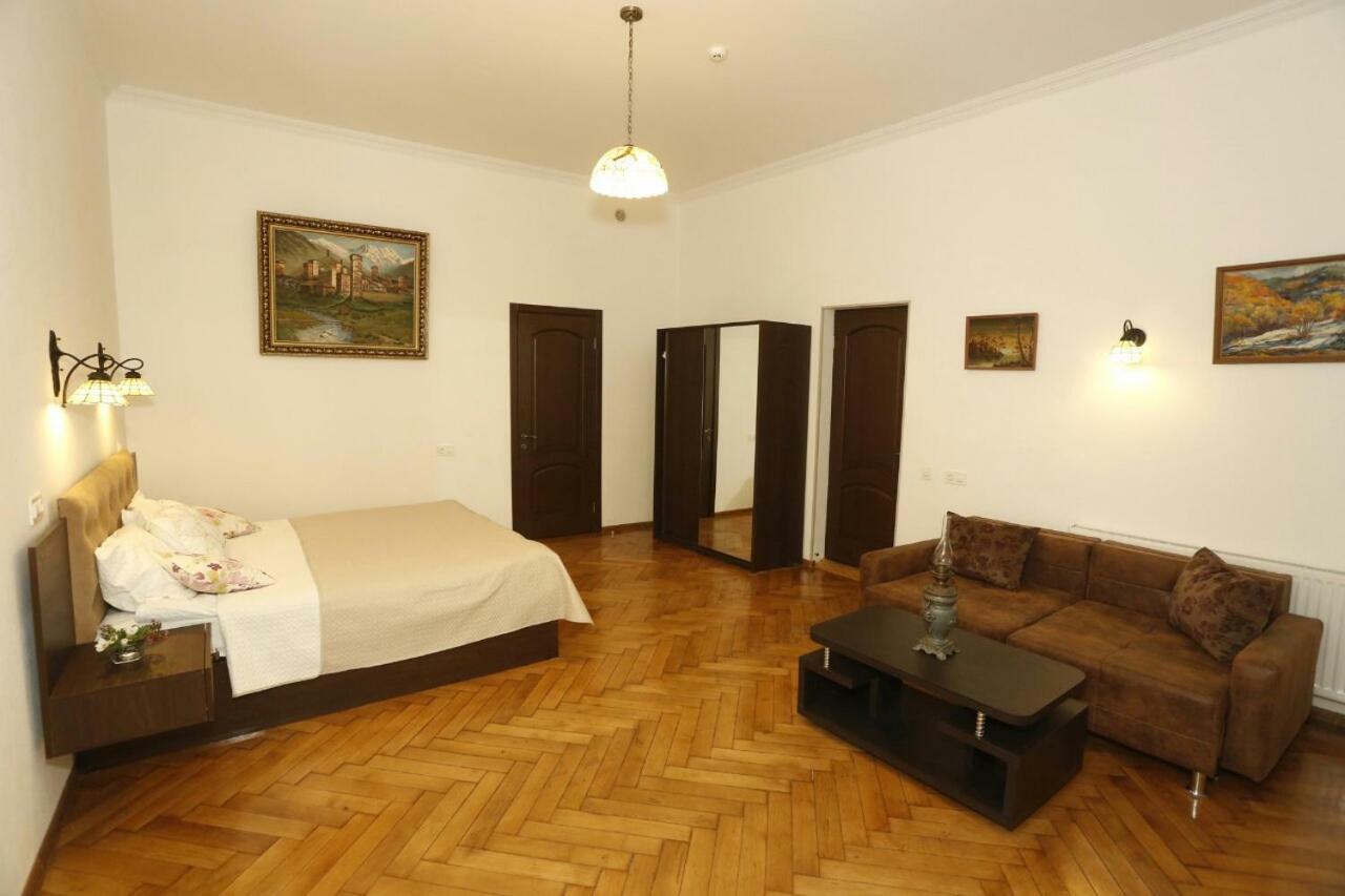Old - Gold Gala Apartman Tbiliszi Kültér fotó